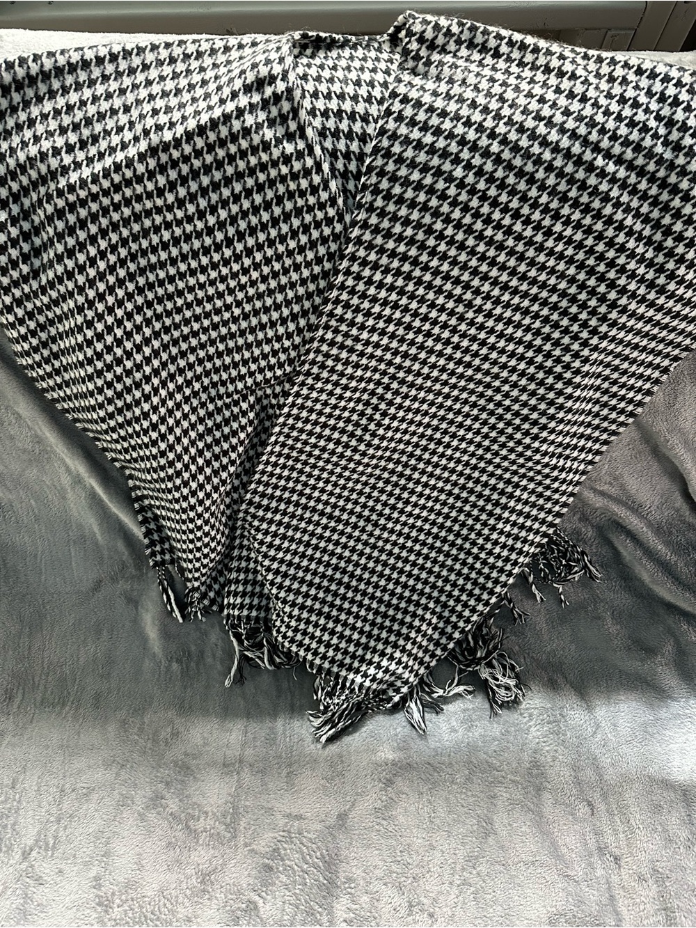 Black & White Houndstooth Scarf